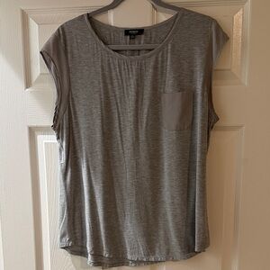 Premise Heather Gray Short Sleeve Top